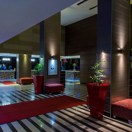 Radisson Blu Hotel, Port Elizabeth Ngoại thất bức ảnh Lobby